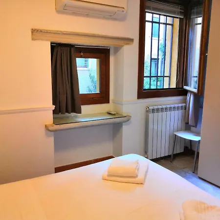 Castello Ground Floor Apartment Venice Exterior photo